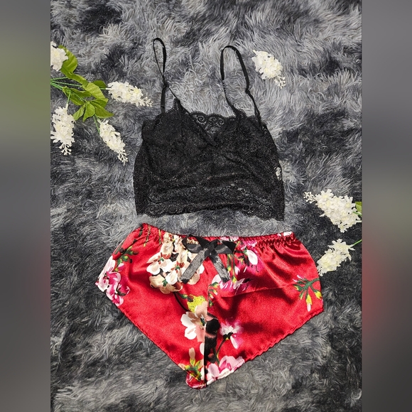 Scarlett Red Nightwear (New, no tags from my boutique 🌺) - Picture 3 of 4